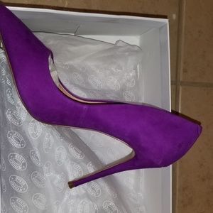 Steve Madden Suede Daisie Heel